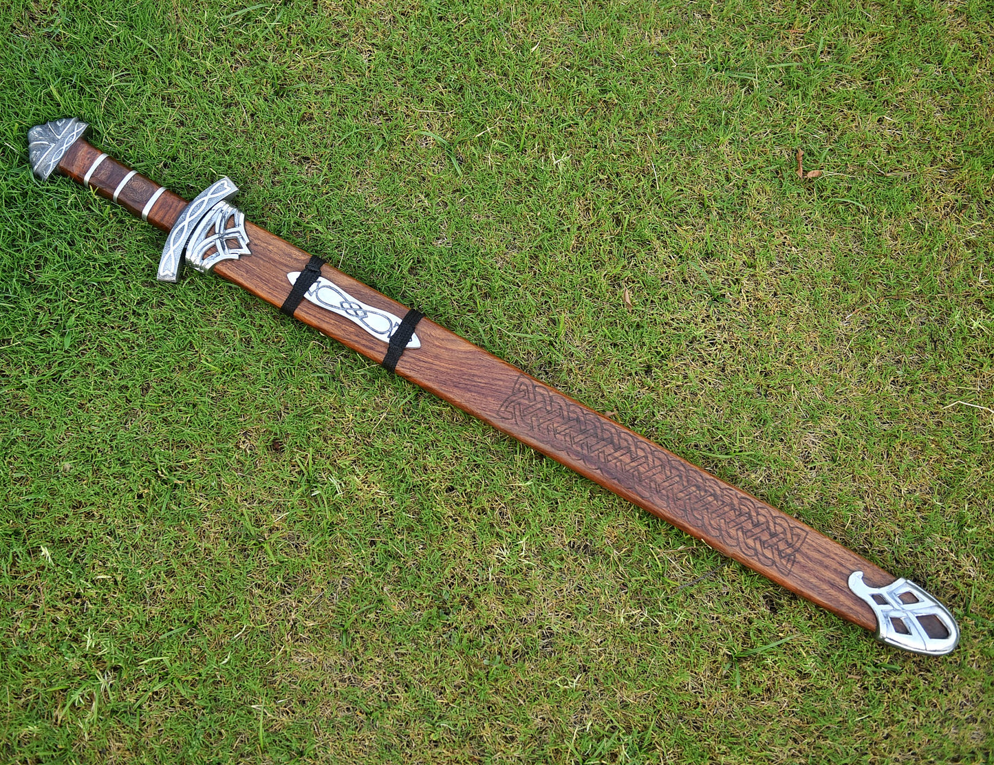 Viking Sword – Hand-Forged Norse Warrior Blade with Leather-Wrapped Grip