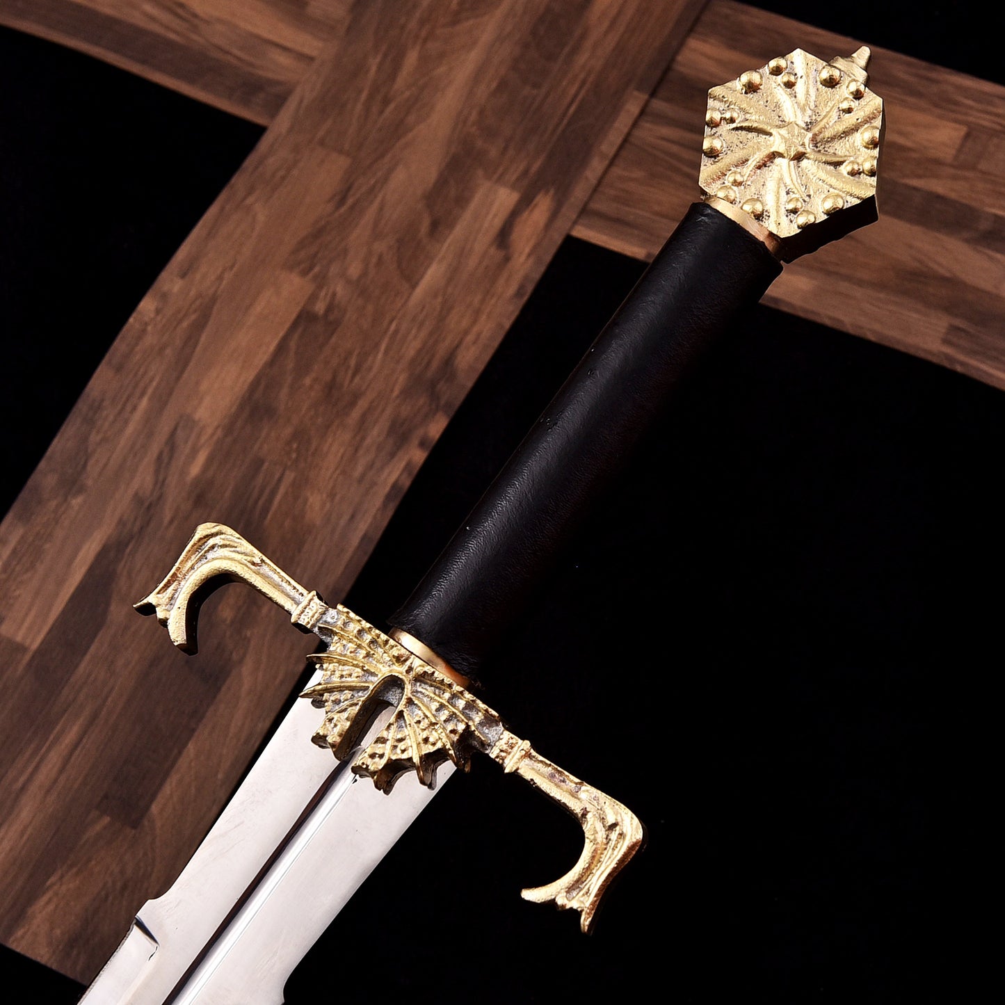 Blackfyre Sword – Legendary Targaryen Blade Inspired by Game of Thrones