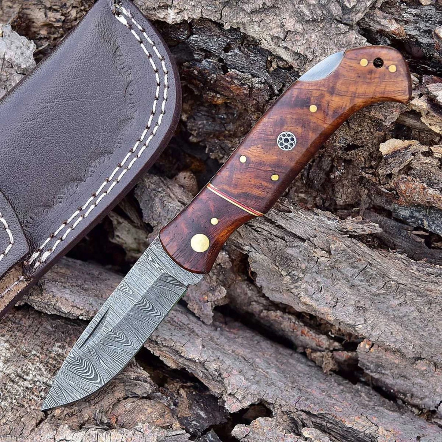 Handmade Damascus Steel Pocket Knife – Folding Blade with Wooden Handle | Everyday Carry Knife