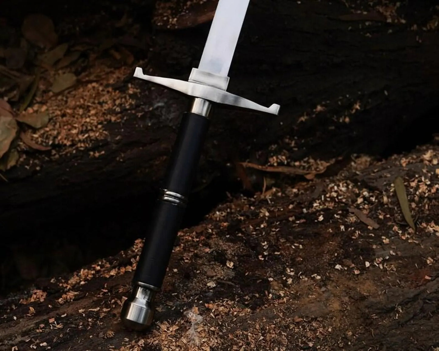 Trunks Sword – Dragon Ball Z Replica with Scabbard | Anime Cosplay & Collector’s Blade
