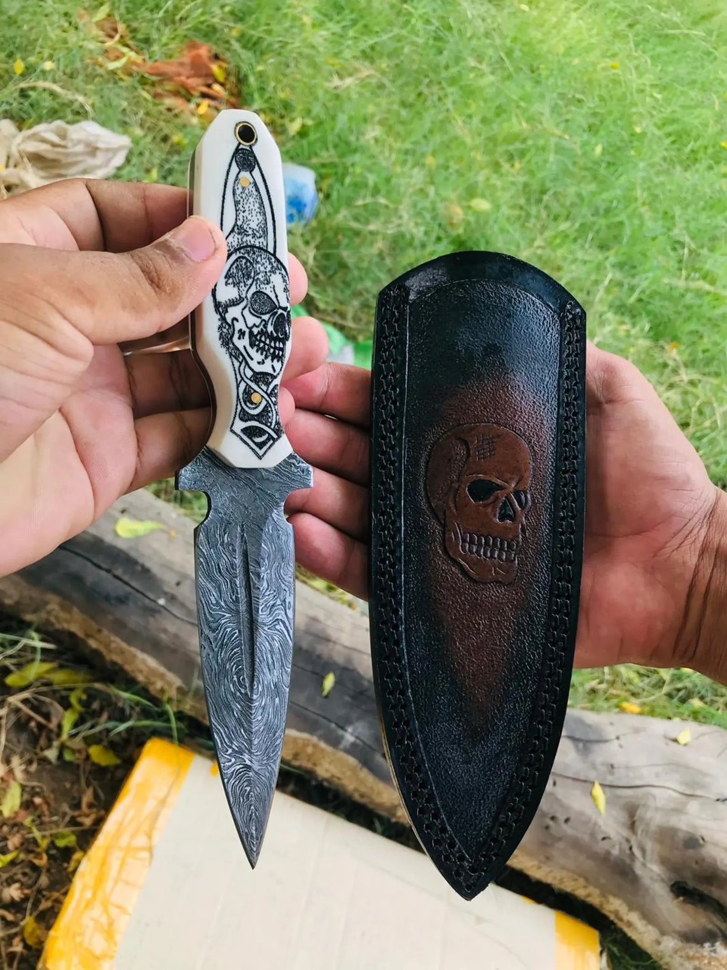 Personalized Damascus Steel Dagger – Handmade Blade with Custom Engraved Leather Sheath