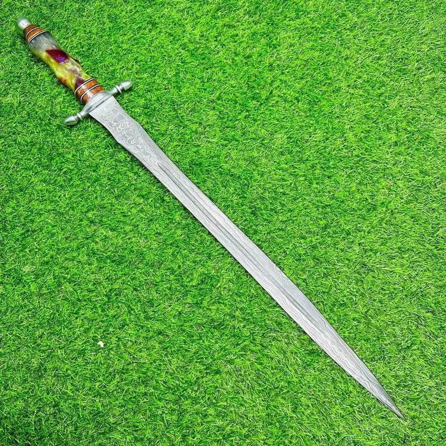 Damascus Steel Medieval Fantasy Sword – Resin Handle with Leather Sheath