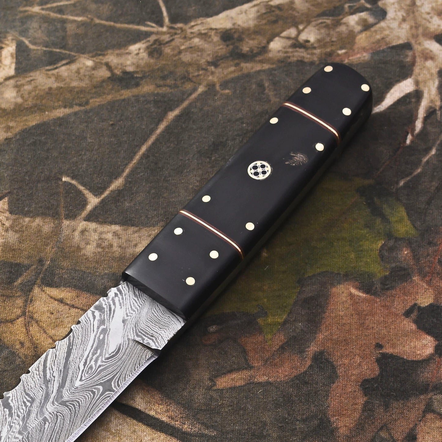 Japanese-Style Damascus Tanto Knife – Black Bull Horn Handle with Leather Sheath