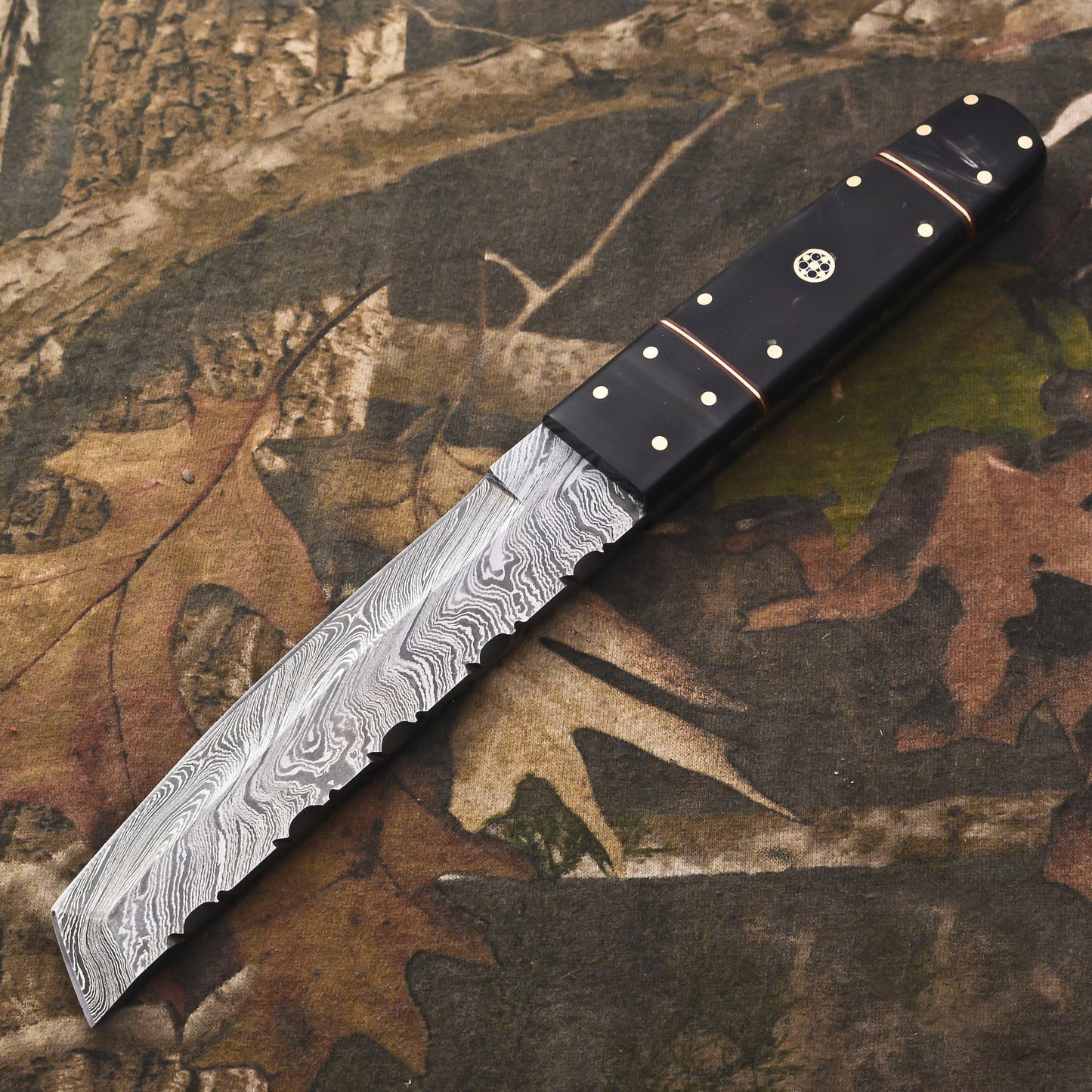 Japanese-Style Damascus Tanto Knife – Black Bull Horn Handle with Leather Sheath