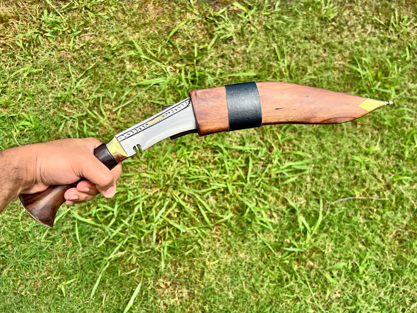Traditional Kukri Knife with Wooden Handle and Carved Spine – Includes Sheath