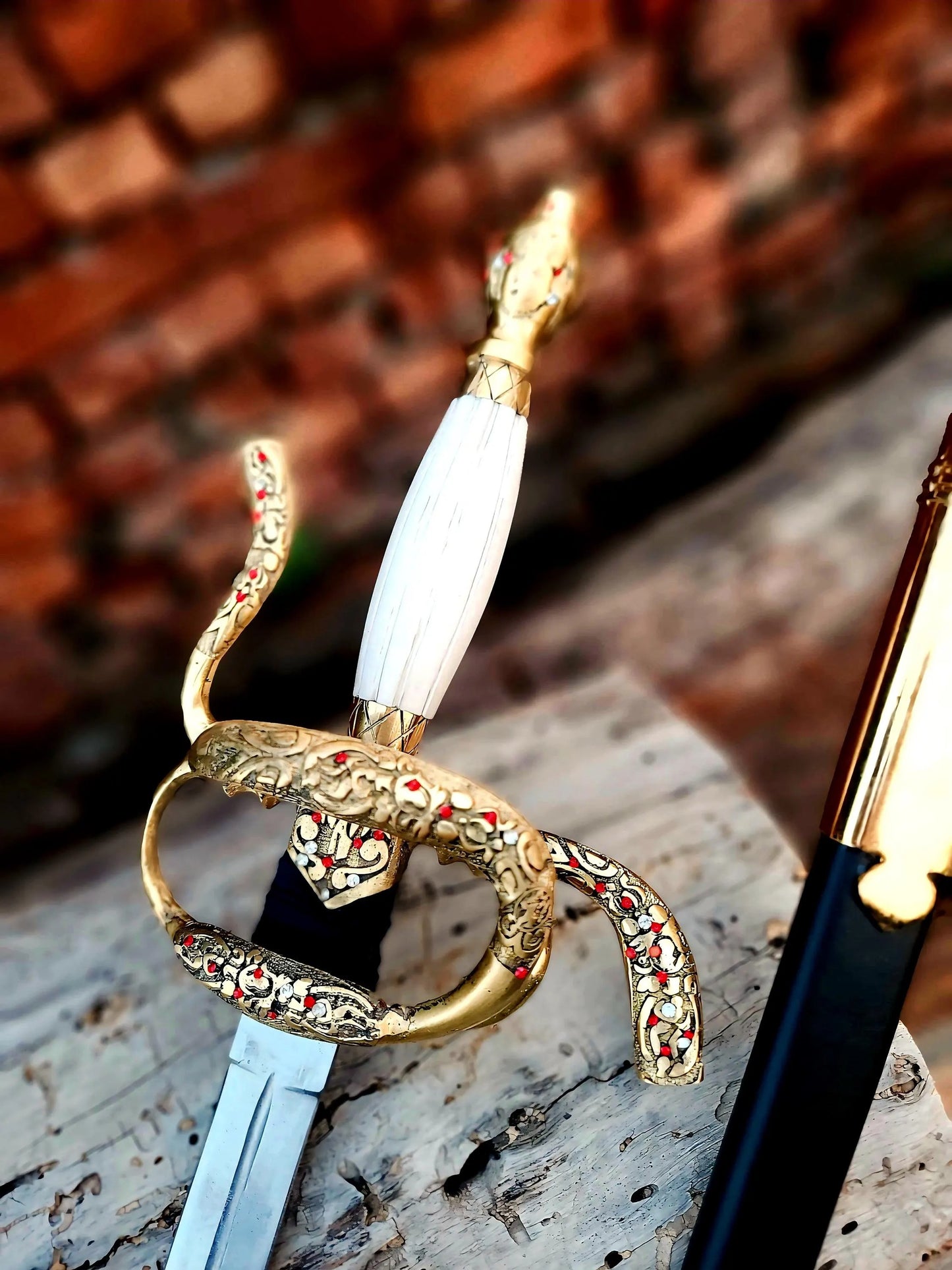 Peter Damon Highlander Sword – Toledo Salamanca Design with Scabbard | European Medieval Sword