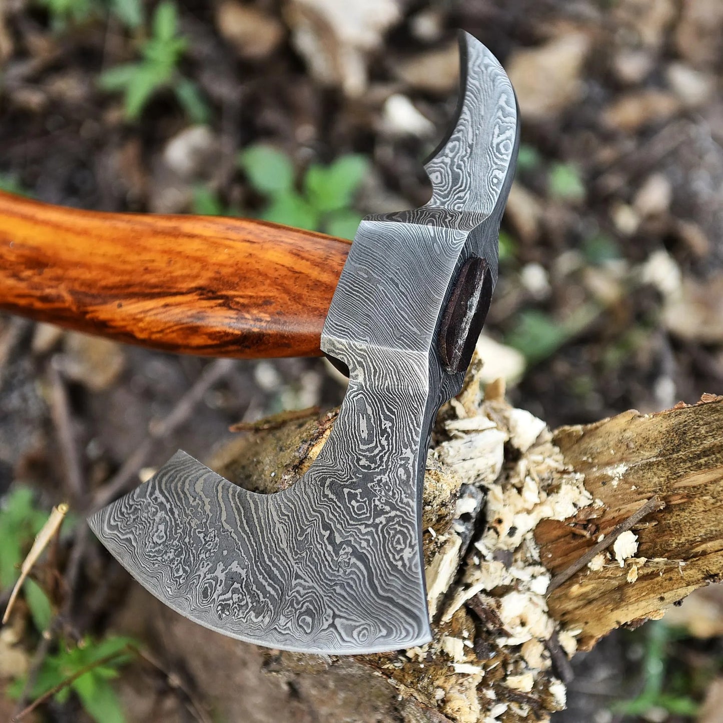 Hand-Forged Damascus Steel Axe – Custom Curved Wood Handle | Viking-Inspired Fantasy Blade