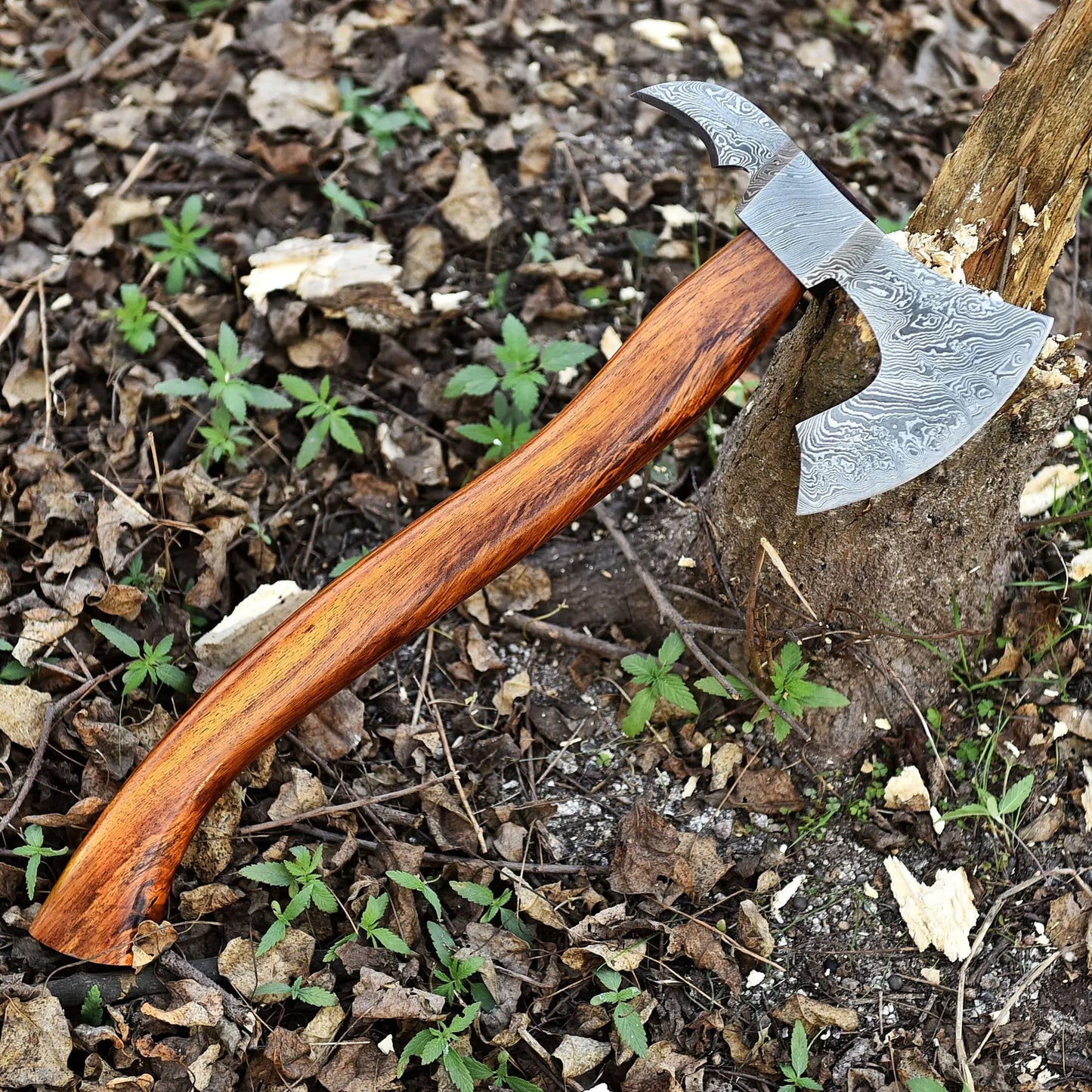 Hand-Forged Damascus Steel Axe – Custom Curved Wood Handle | Viking-Inspired Fantasy Blade
