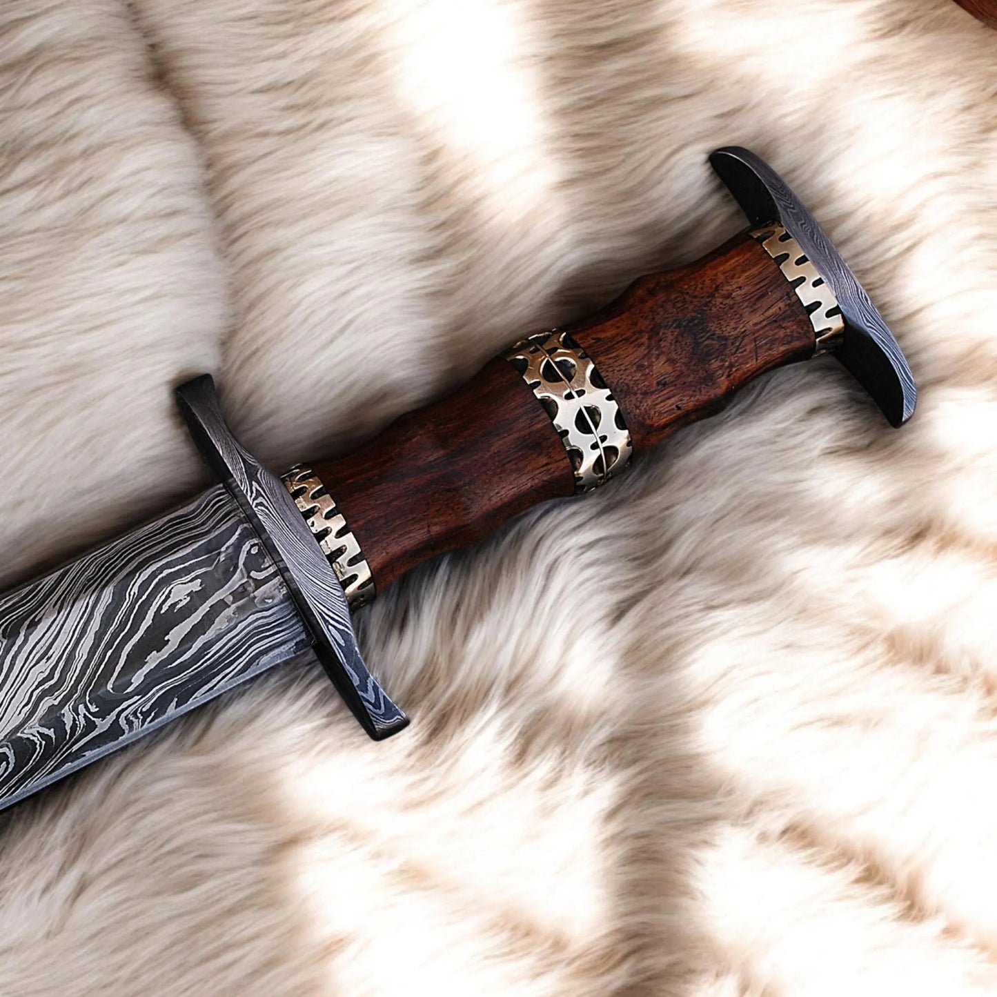 Hand-Forged Celtic Sword – Damascus Steel Blade with Historical Design | Collector’s Warrior Sword