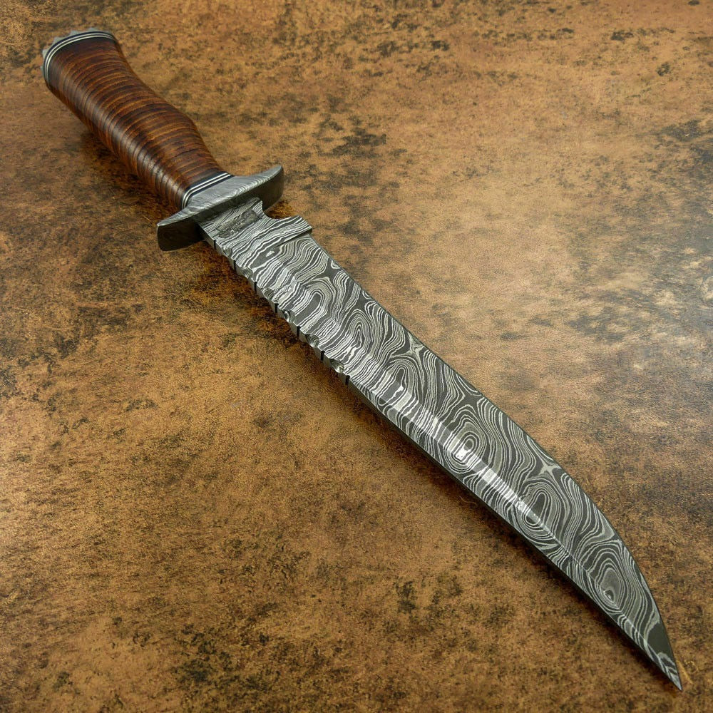 Hand-Forged Damascus Steel Bowie Knife – Leather Handle | Classic Hunting Blade
