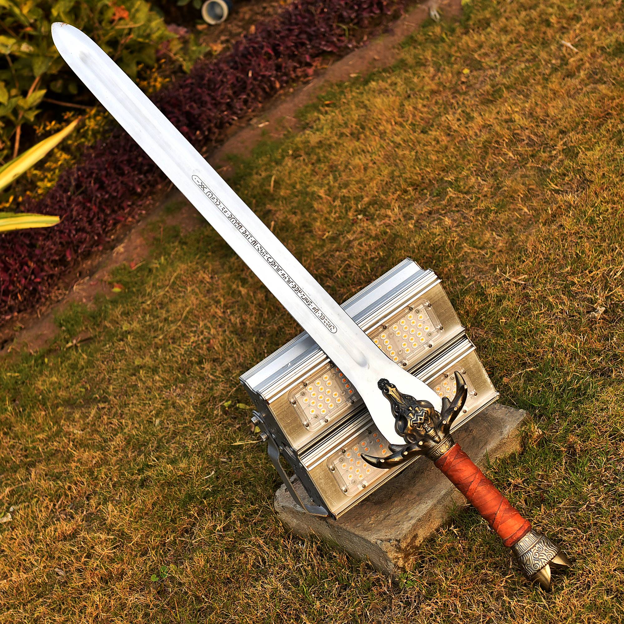 Albion Conan the Barbarian Father’s Sword  with Leather-Wrapped Grip