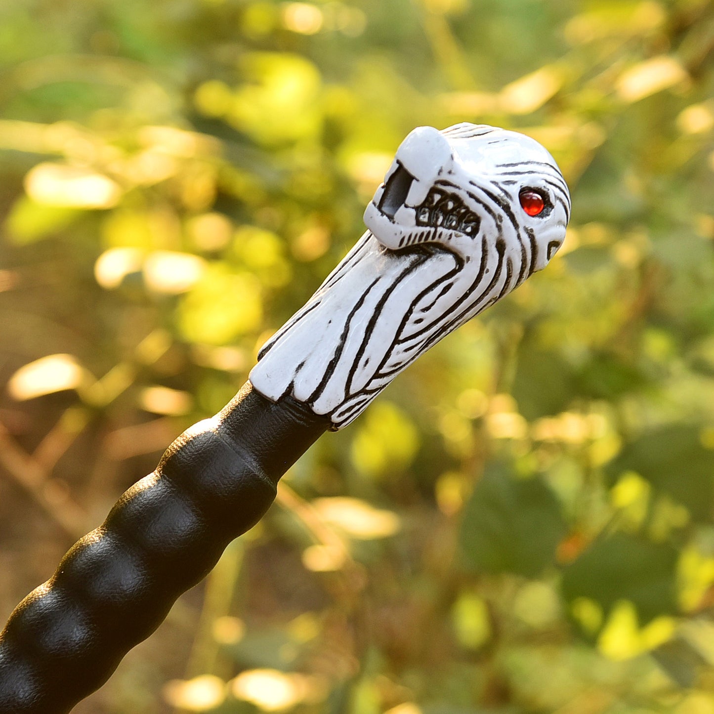 Longclaw Sword of Jon Snow with Wolf Pommel and Leather Sheath