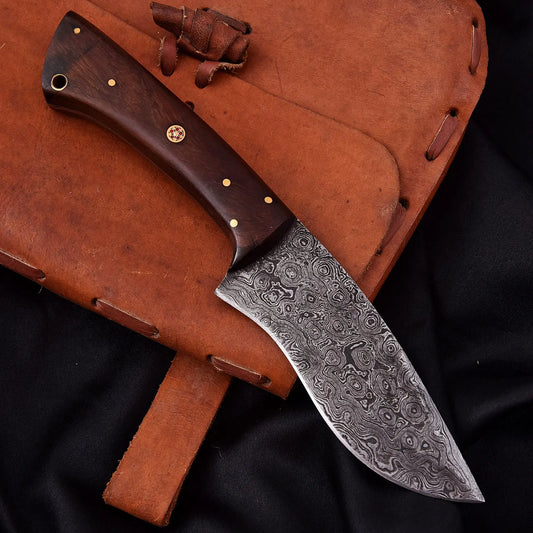 Handmade Damascus Steel Skinning Knife – Wood Handle | Hunting & Outdoor Blade