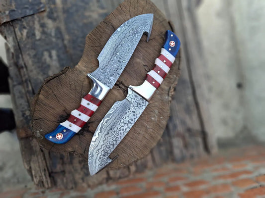 Handmade Damascus Steel Gut Hook Knife – Hunting & Skinning Blade with Ergonomic Handle