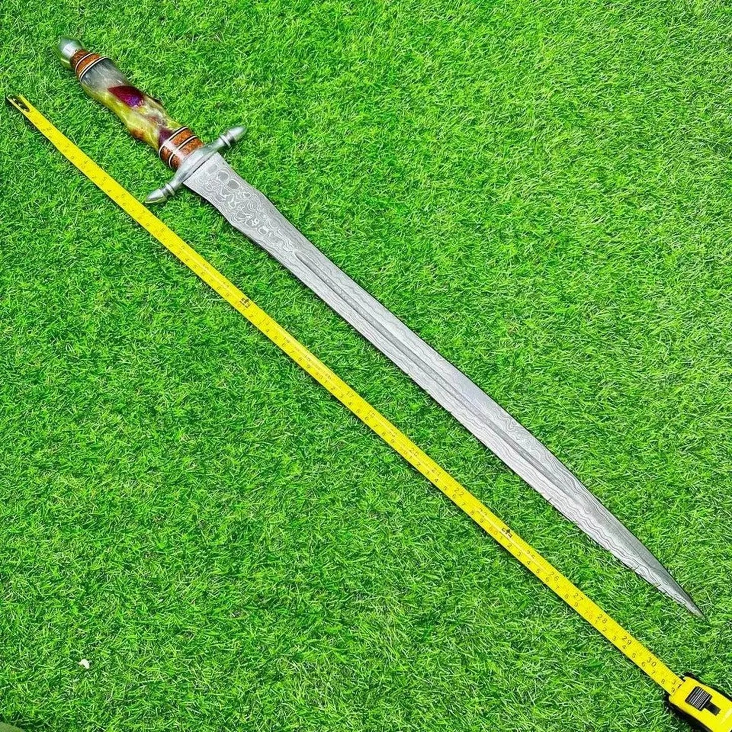 Damascus Steel Medieval Fantasy Sword – Resin Handle with Leather Sheath