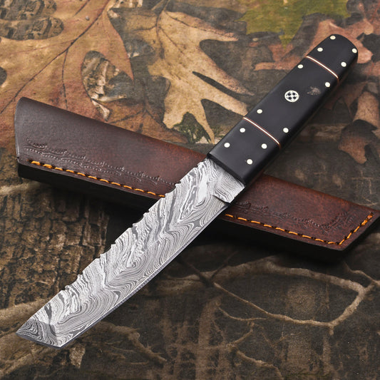 Japanese-Style Damascus Tanto Knife – Black Bull Horn Handle with Leather Sheath