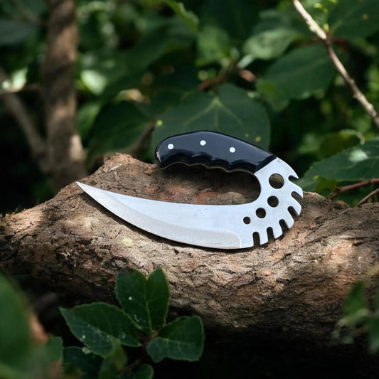 Talon Claw Tactical Knife – Curved Blade with Finger Grip Handle