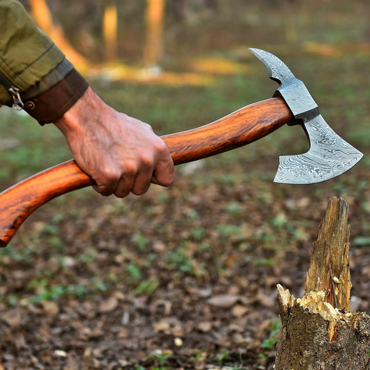 Hand-Forged Damascus Steel Axe – Custom Curved Wood Handle | Viking-Inspired Fantasy Blade