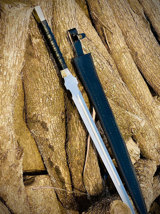 Medieval Gladiator Short Sword – Hand-Forged Steel with Leather-Wrapped Handle & Sheath