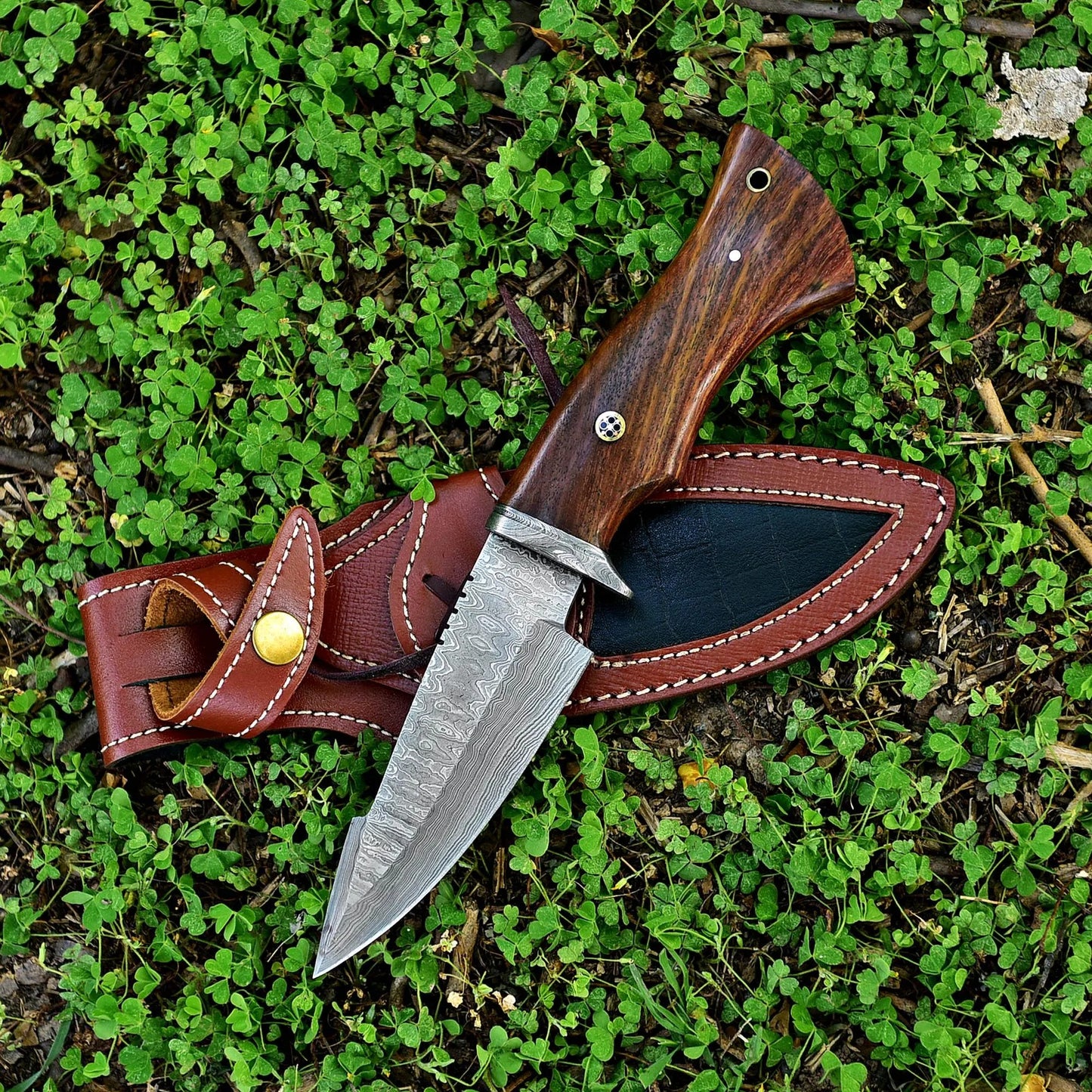 Damascus Bobcat Knife – 10" Fixed Blade with Walnut Handle & Leather Sheath